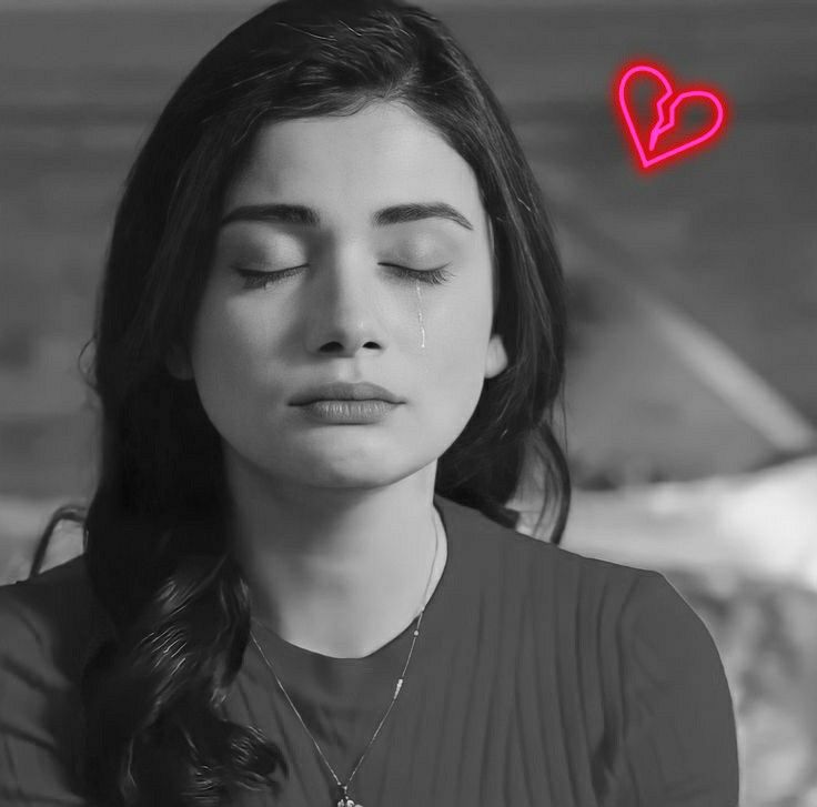 Broken heart dp with broken glass effect