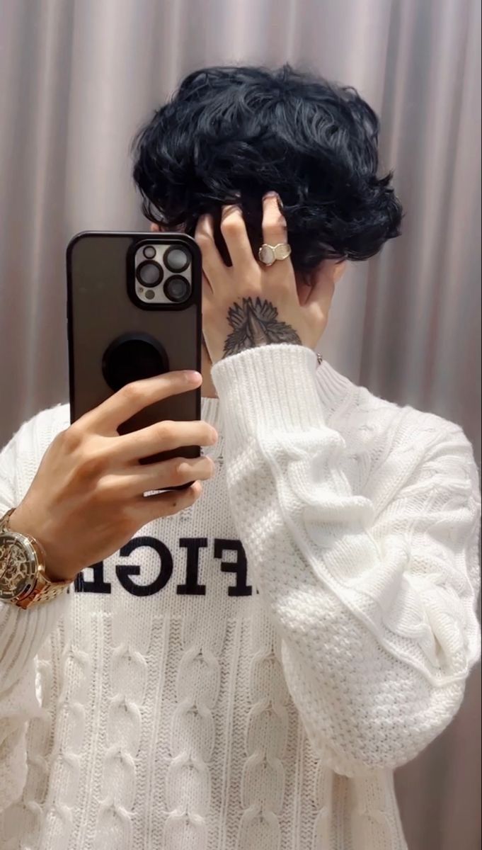 Hidden face dp for boys creative pose