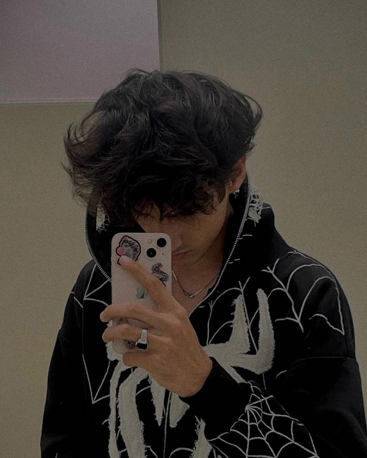 Hidden face dp for boys hoodie black