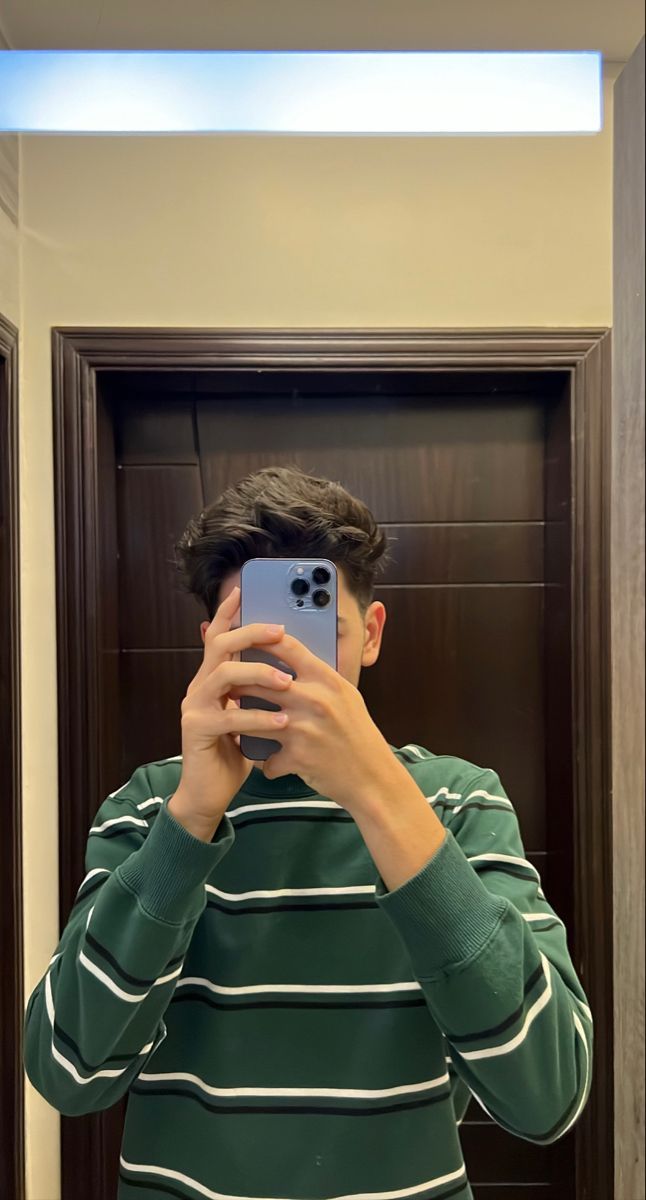 Hidden face dp for boys moody tone