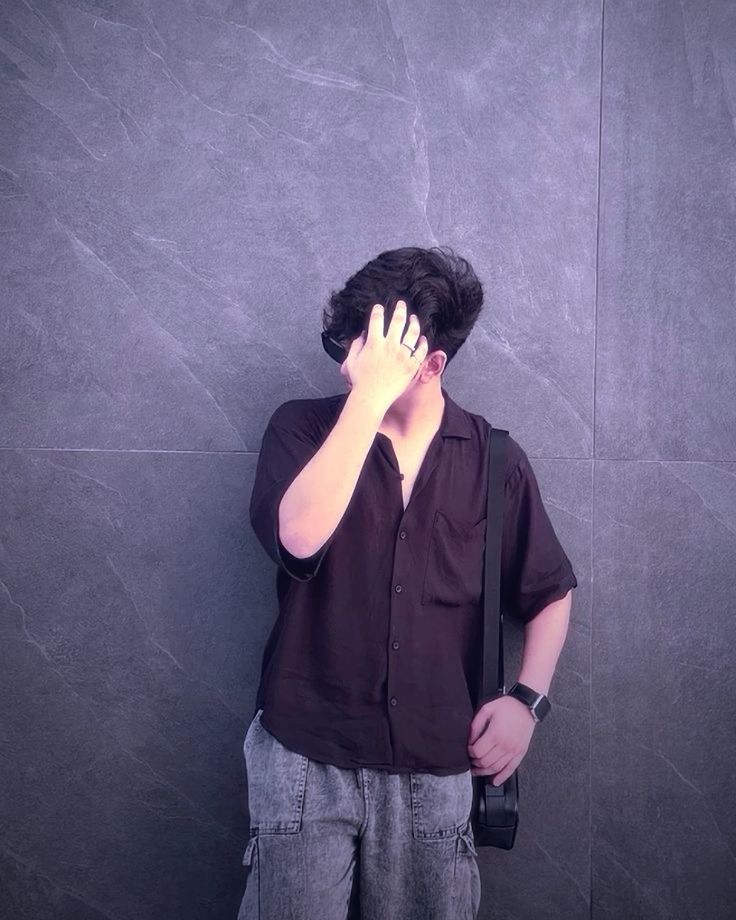 Hidden face dp for boys simple