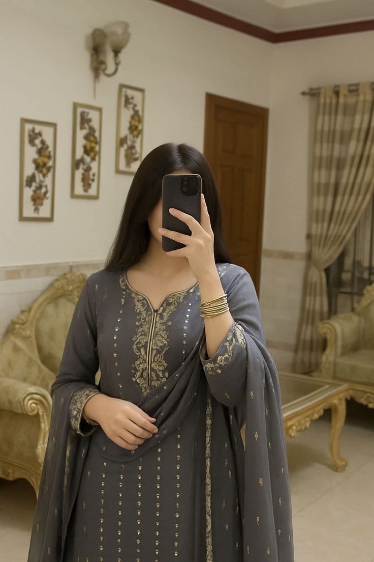 Hidden face dp for girls attitude look