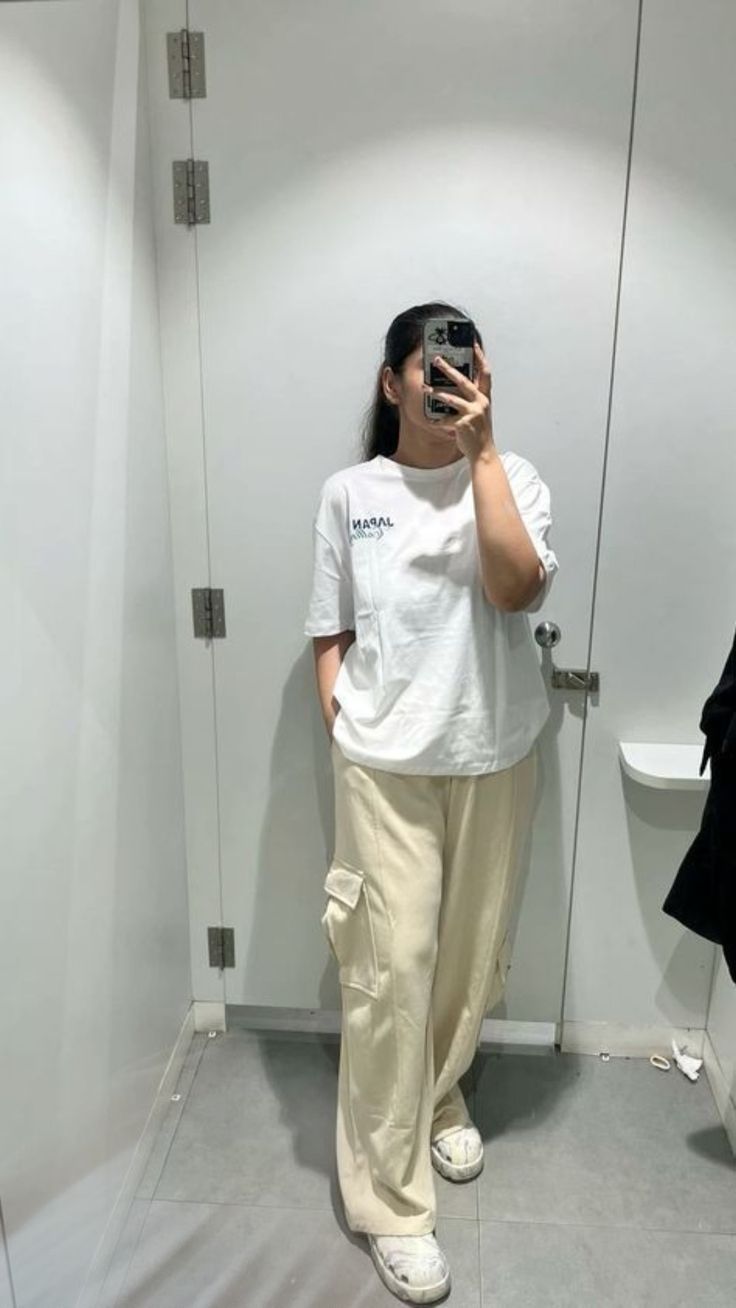 Hidden face dp for girls indian traditional