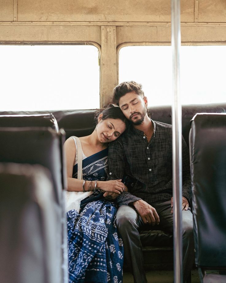 Love dp sweet couple