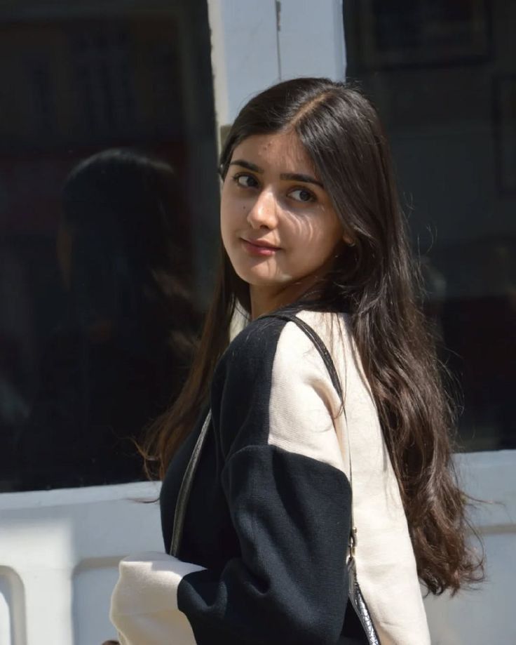 aesthetic attitude girl dp
