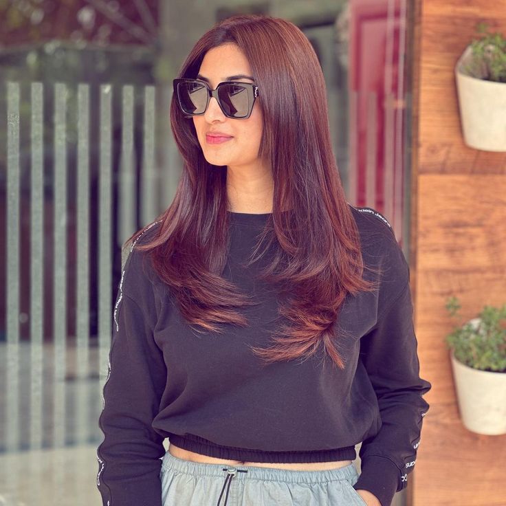 attitude girl dp stylish