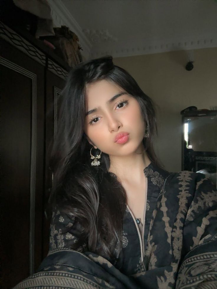beautiful girl photo