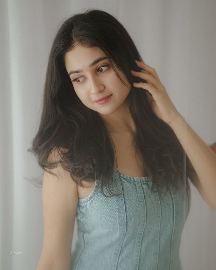 beautiful real girl pic