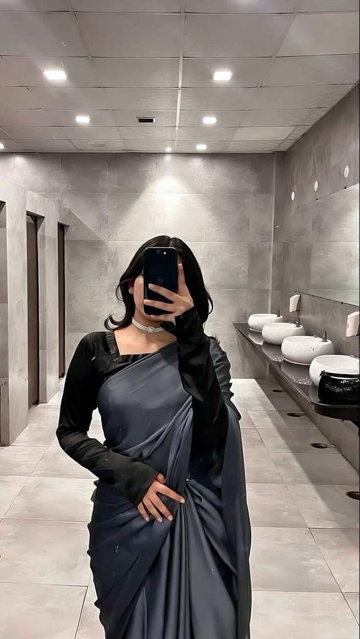 beautiful saree girl dp