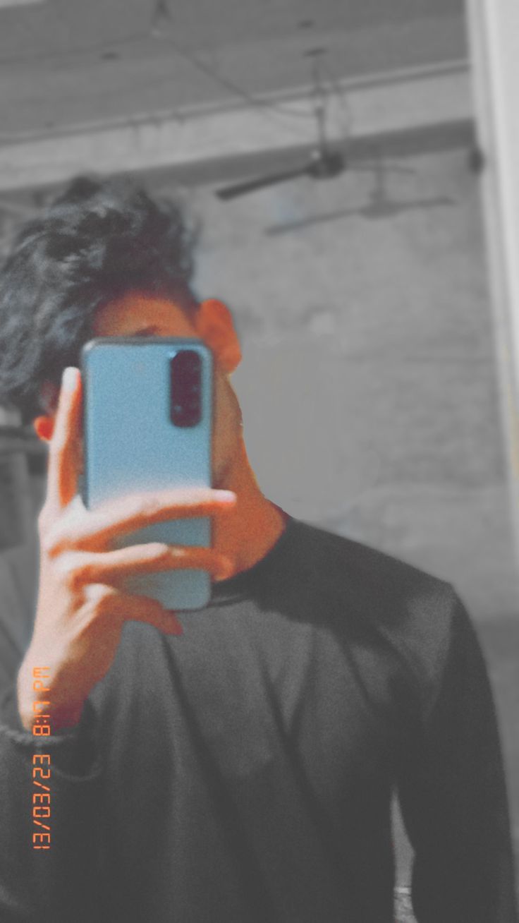 blur boy dp mirror click