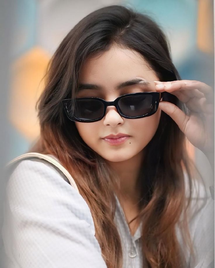 cool attitude girl dp
