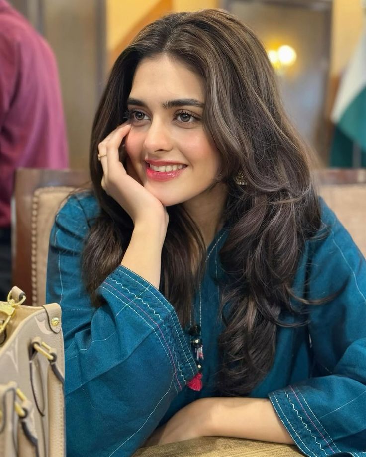 cute girl pic for instagram