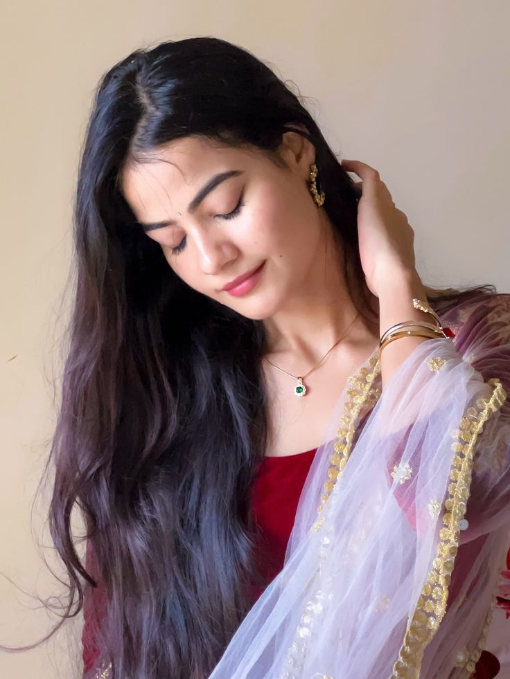 dp for girls in saree