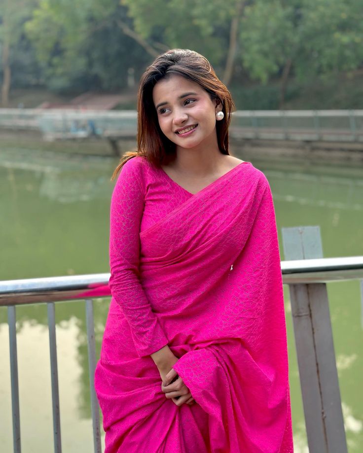 dp for girls with hat