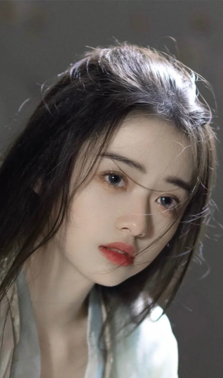 dp for sad girl alone look