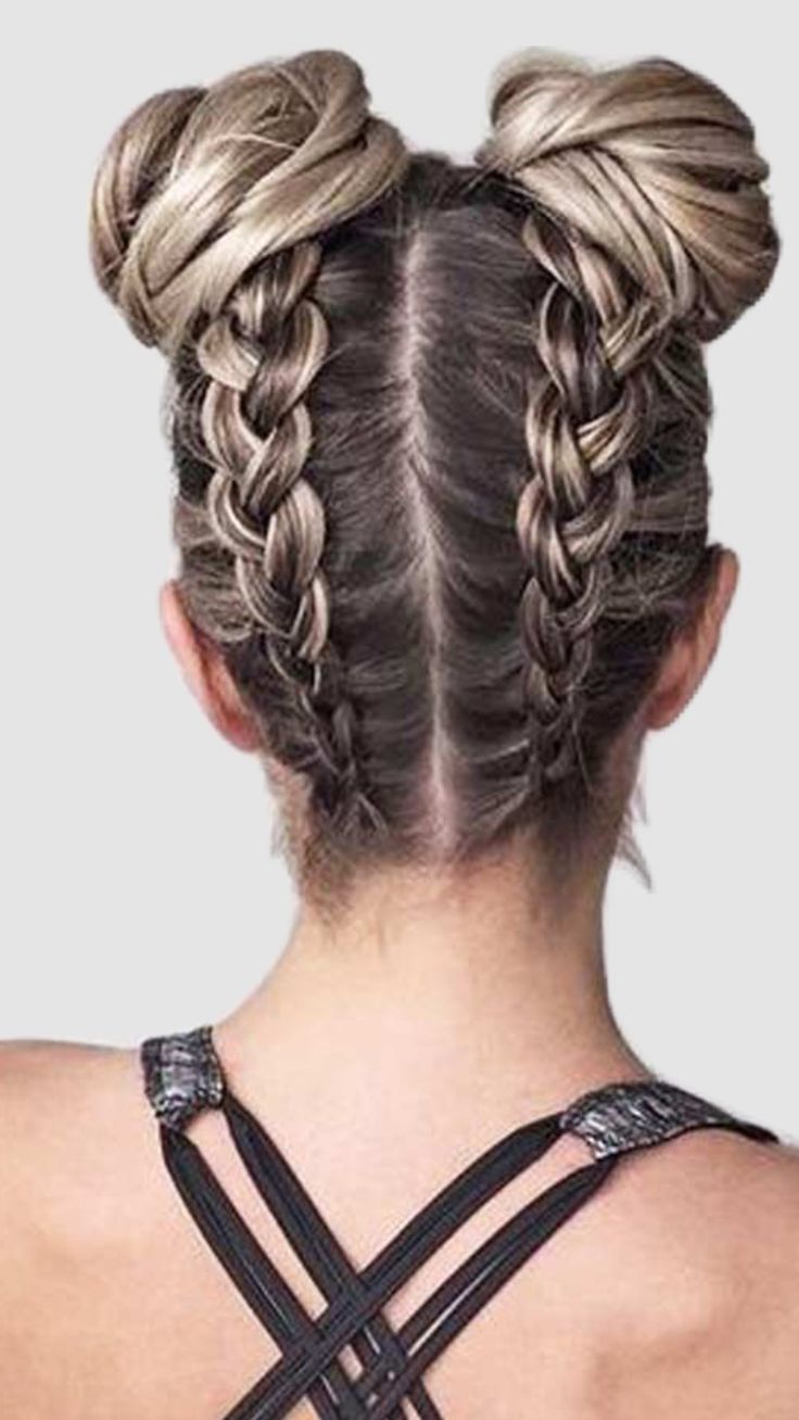 hairstyle girl photo traditional bun