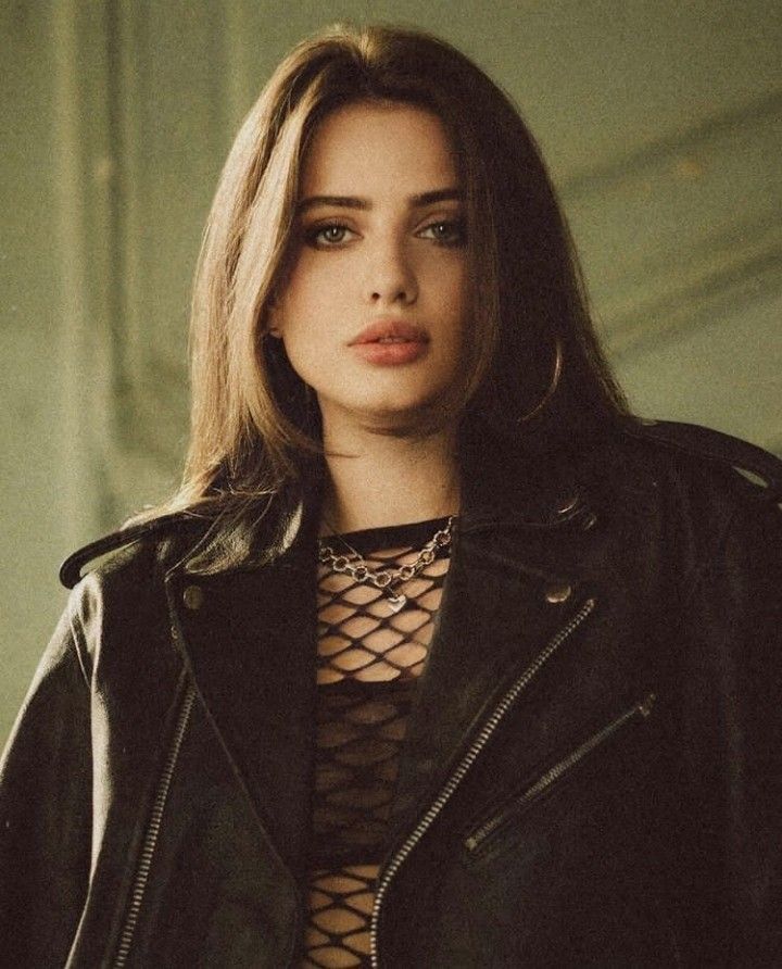 killer attitude girl dp for instagram