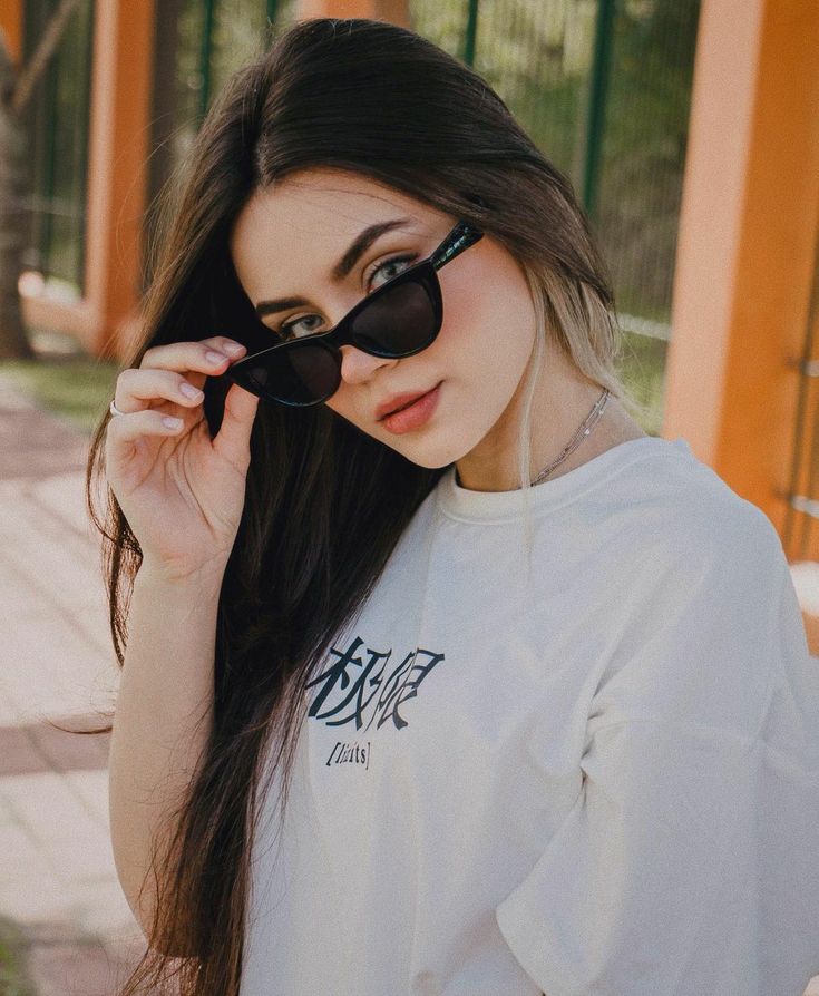 killer attitude girl dp