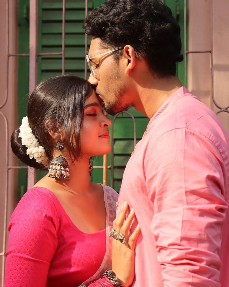 love dp emotional couple