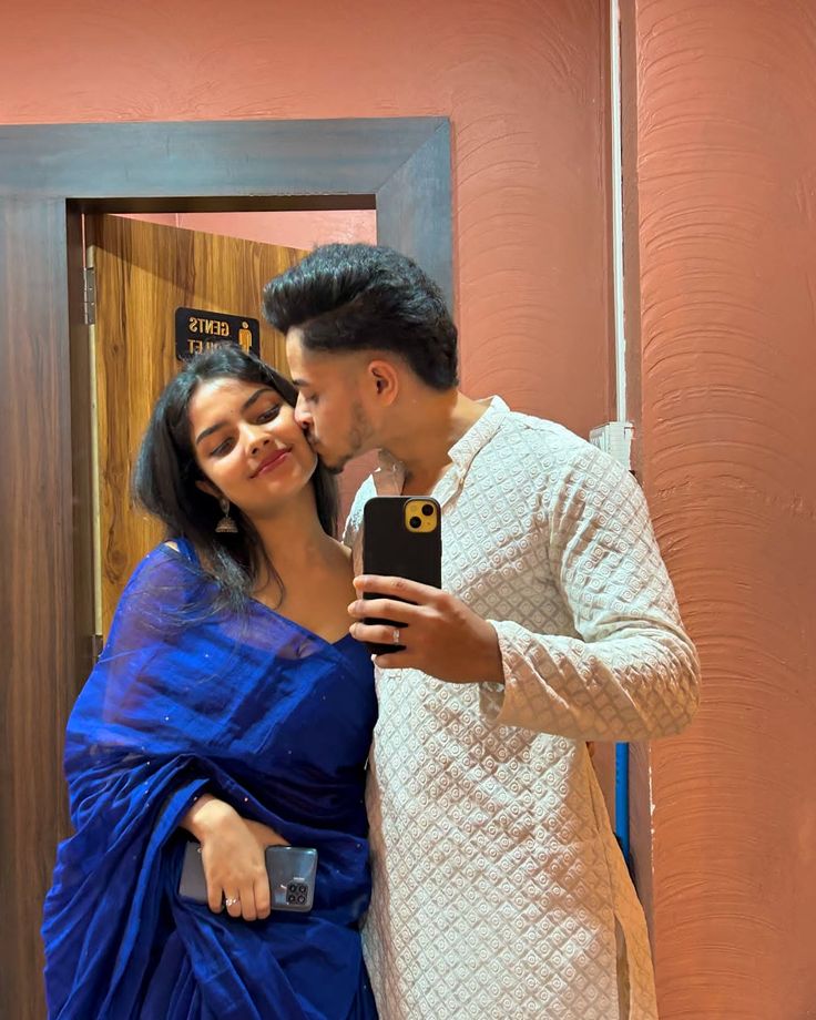 love dp with flower heart