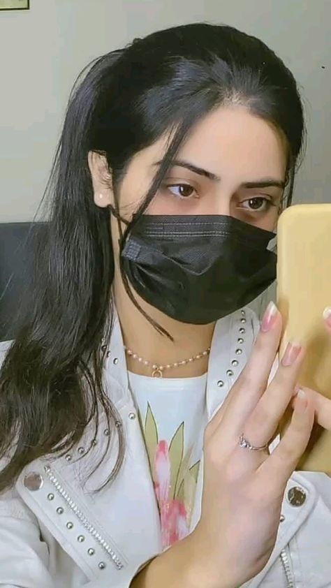 mask girl dp attitude stylish