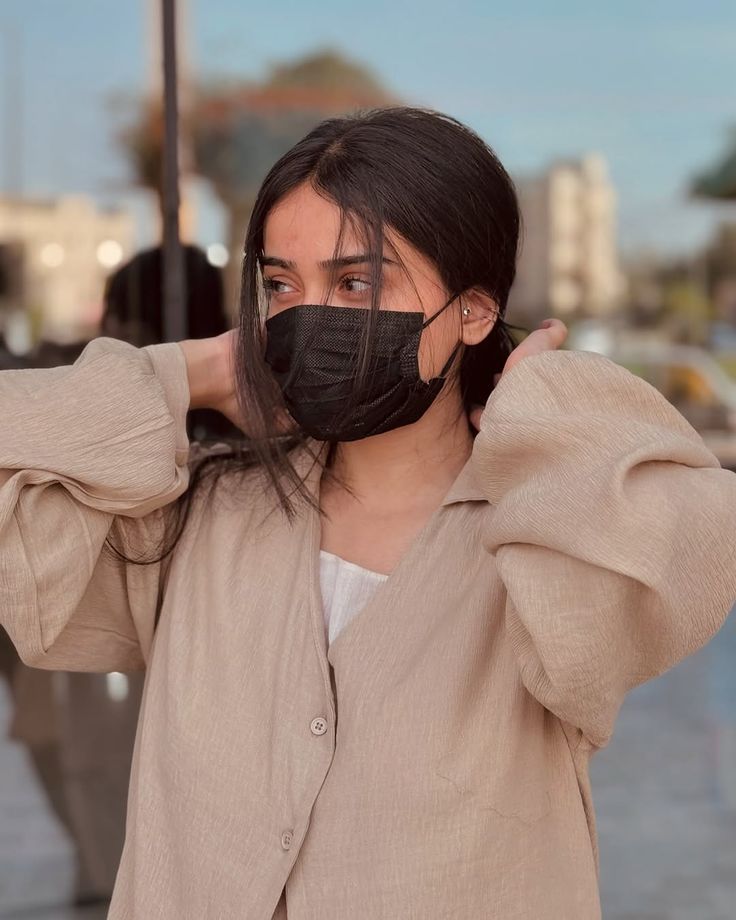 mask girl pic whatsapp hd