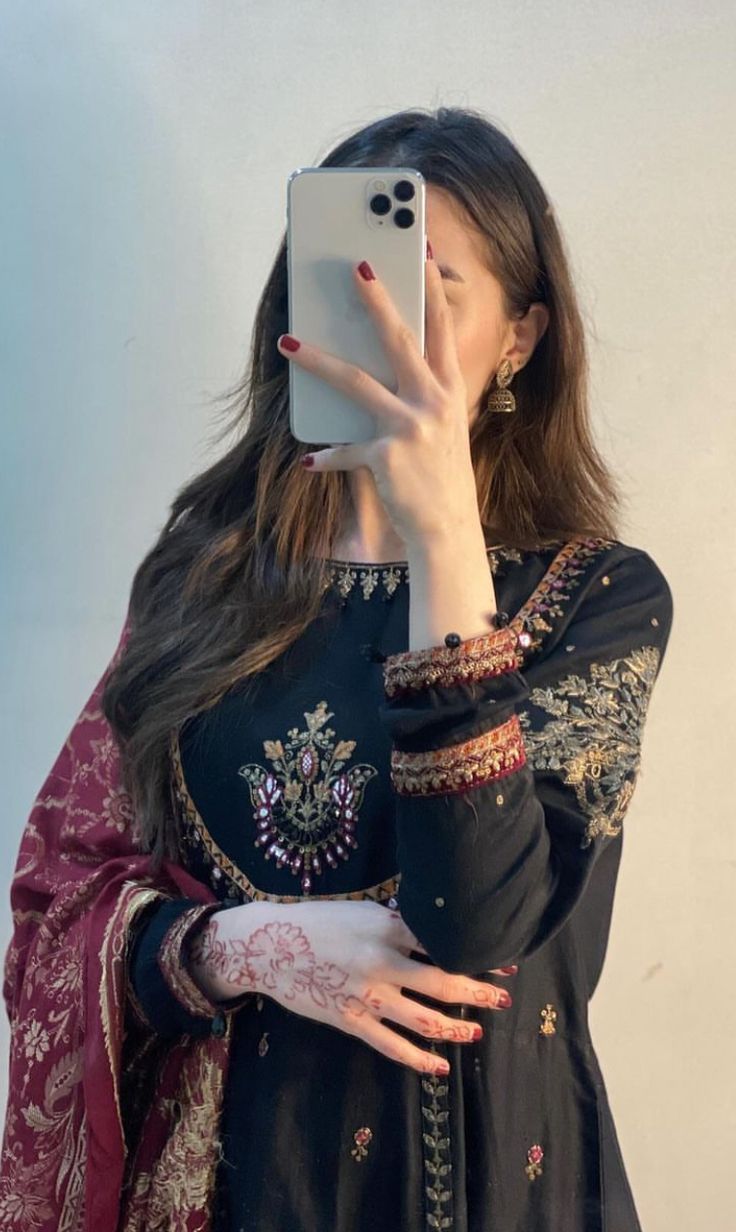 mirror selfie girl dp hd