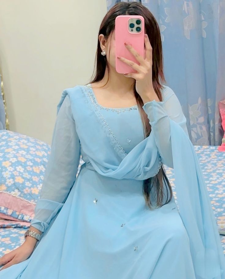 mirror selfie girl dp mirror look