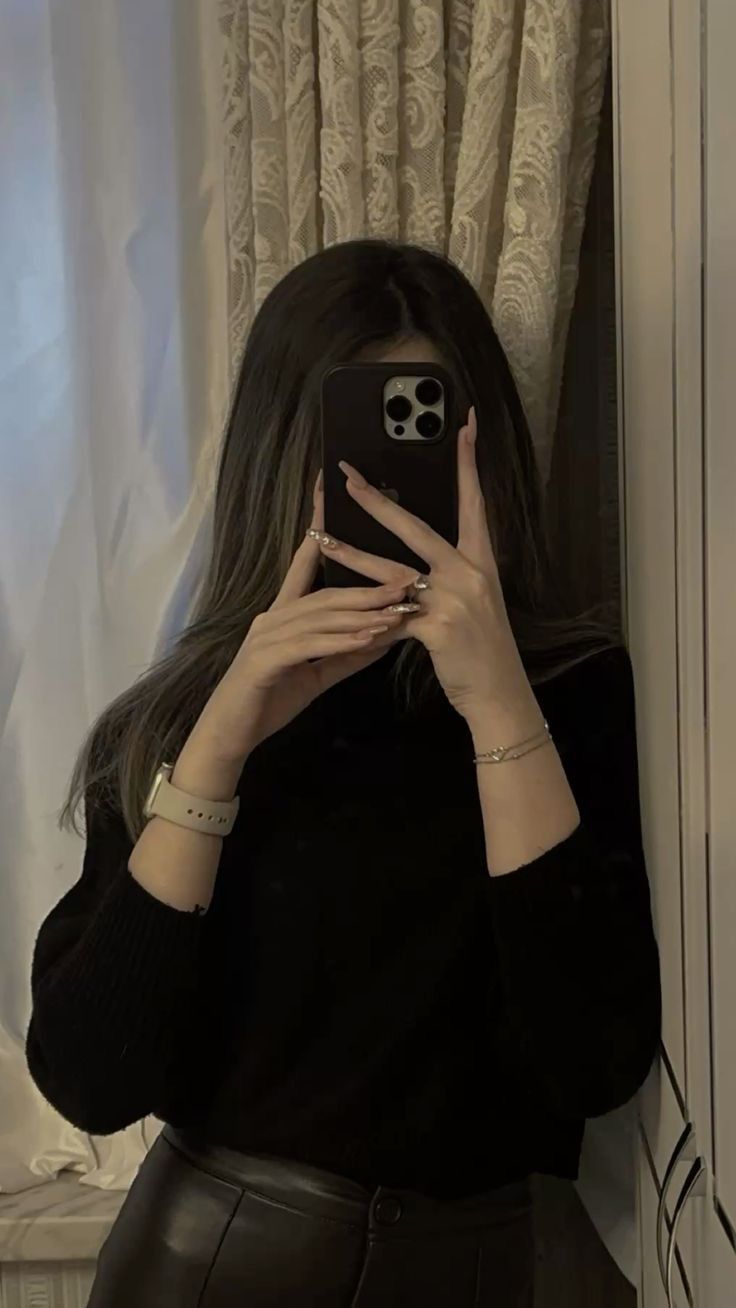 mirror selfie girl dp mirror reflection