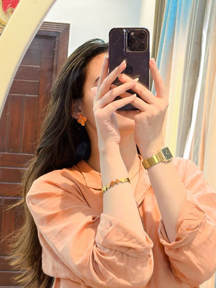 mirror selfie girl dp trendy