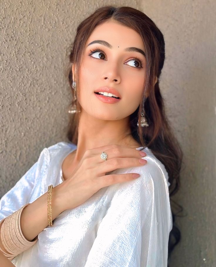 real girl pic cute expression