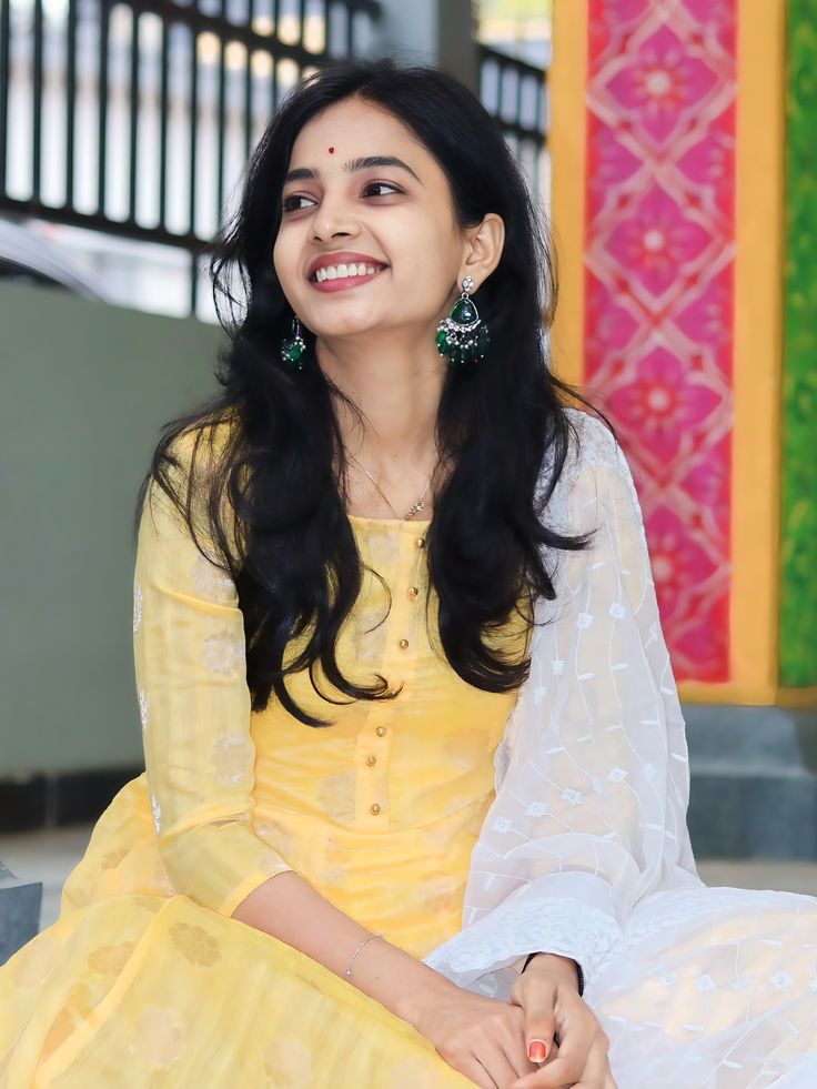 real girl pic for instagram dp