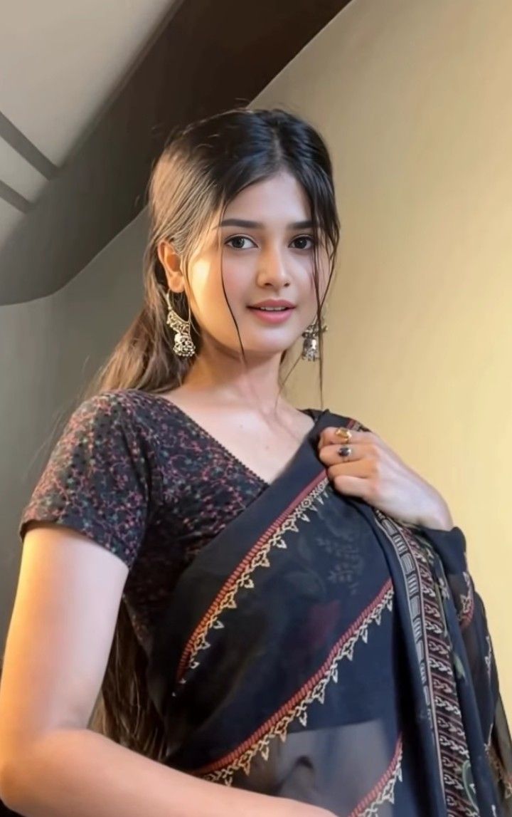 real girl pic in casual look