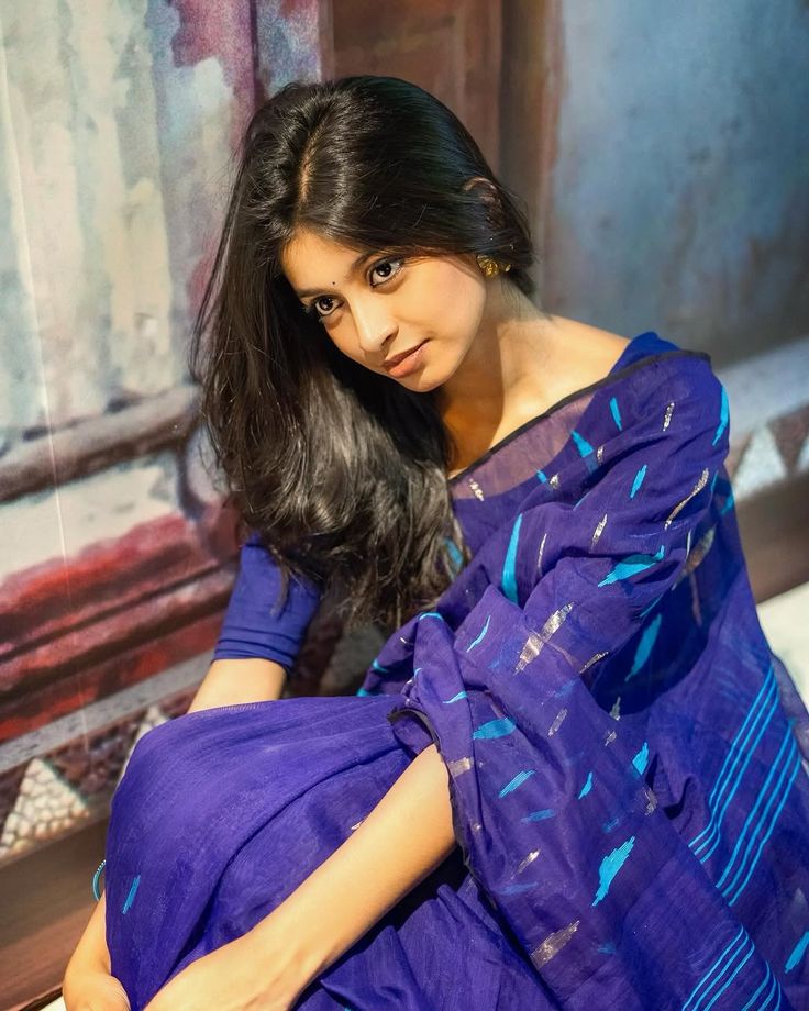real girl pic in simple dress