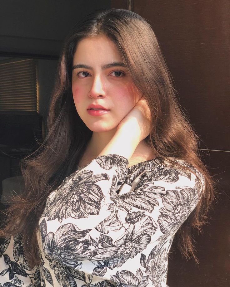 real pic girl stylish