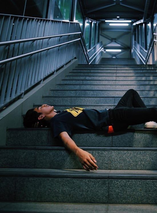 sad dp for profile picture