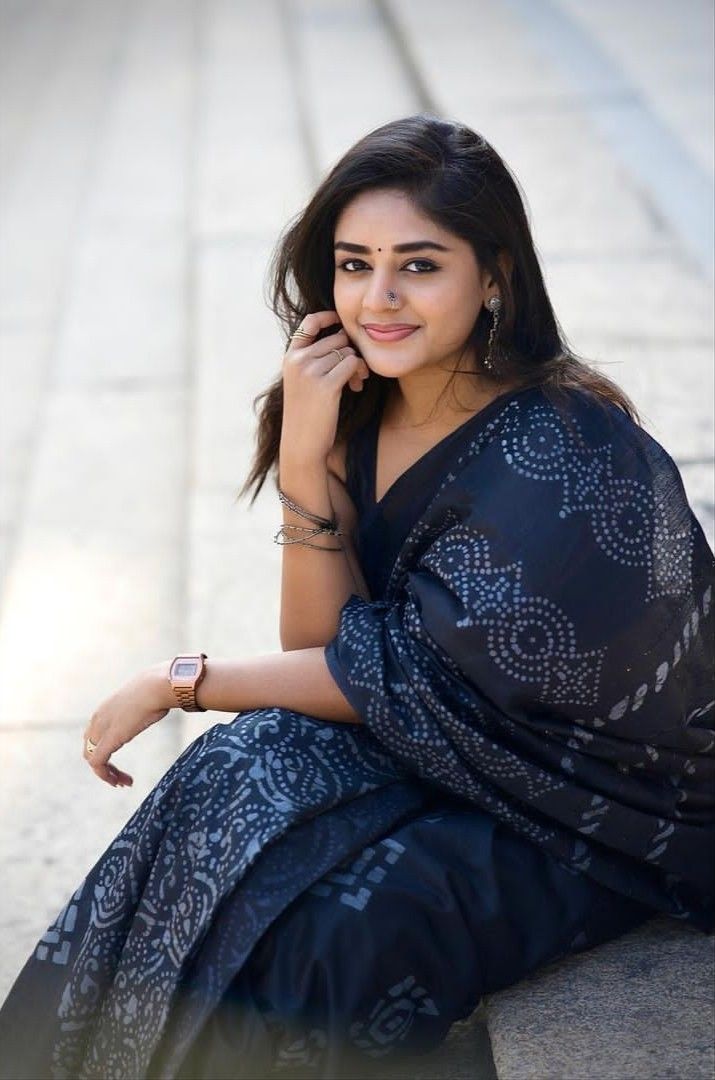 saree girl dp for whatsapp profile