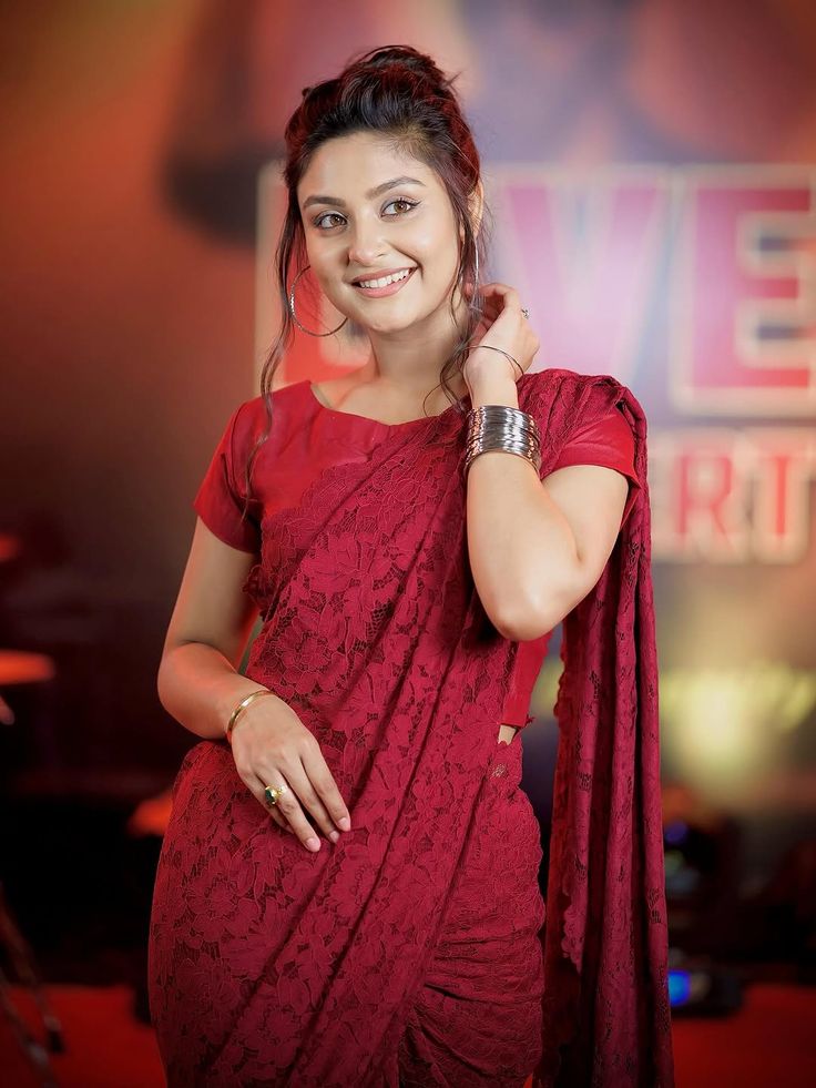 saree girl dp hd background