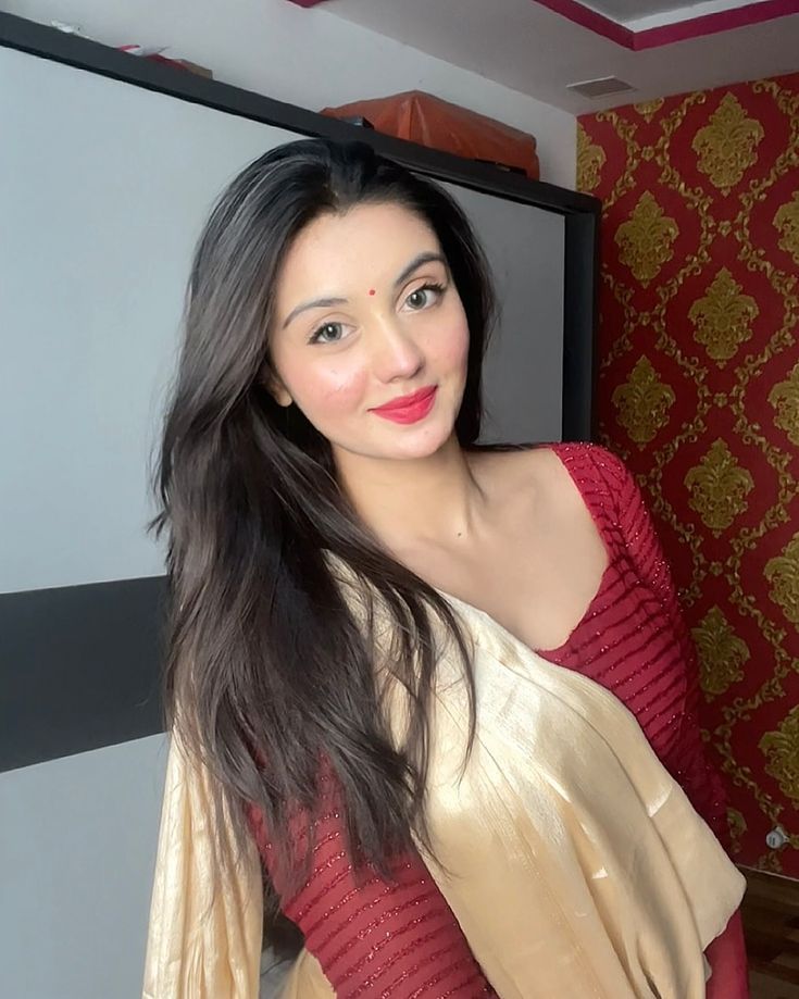 घरेलू लड़कियों की फोटो